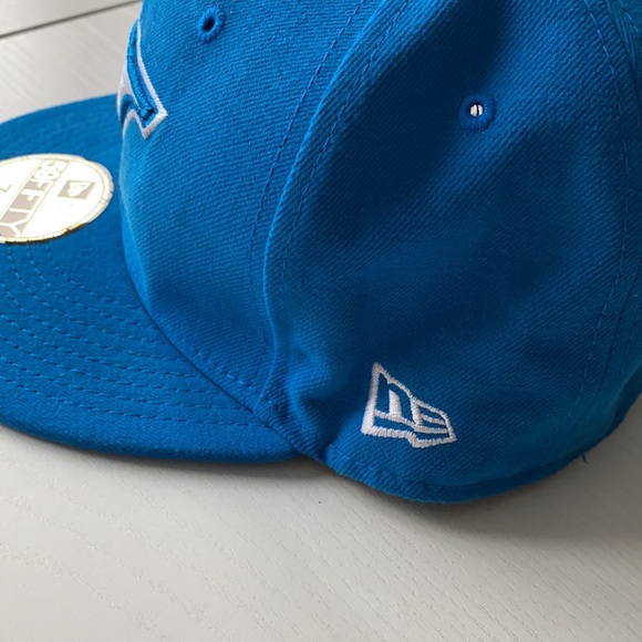 NEW ERA MLB TORONTO BLUE JAYS FITTED CAP 7 3/8 - Picture 2 of 5